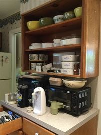 Lots o Pyrex!