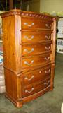 Matching Dresser to Bed