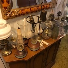 Lots of antique and vintage lamps.