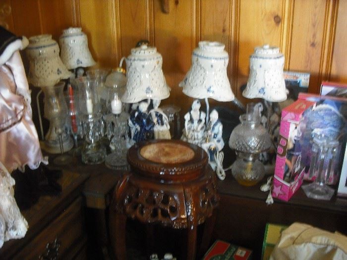 Lots Of Lamps