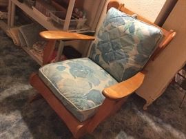 Maple rocker borders on Mid C