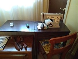 Singer Sewing Machine