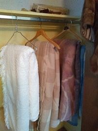 Chenille Bedspread & Wool Blankets