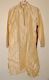 TRADITIONAL INDIAN CLOTHING