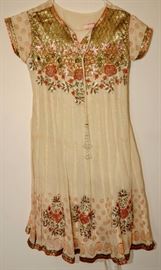 TRADITIONAL INDIAN CLOTHING