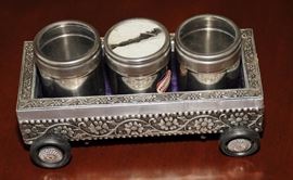 TRADITIONAL CONDIMENT SET