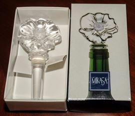 MIKASA GLASS BOTTLE STOPPER