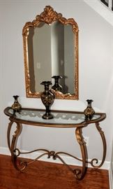 NICE ENTRY TABLE AND MIRROR