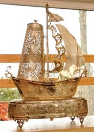 ONE A LARGE COLLECTION OF INDIA CULTURAL ARTIFACTS