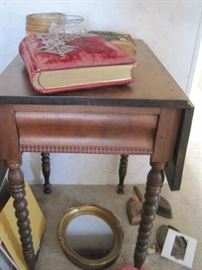 spool leg one drawer stand