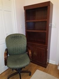 Office chair & bookshelf