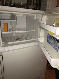 KITCHEN-AID REFRIGERATOR