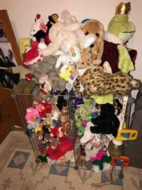 BEANIE BABIES AND STUFFED ANIMALS