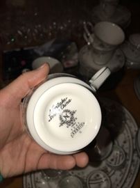 NORITAKE ADAGIO CHINA SET