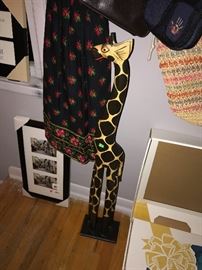 WOODEN GIRAFFE