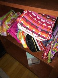 CLINIQUE MAKE-UP BAGS