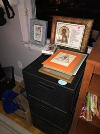 PLASTIC STORAGE CONTAINERS