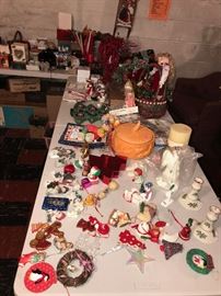 LOTS OF HOLIDAY DECORATIONS
