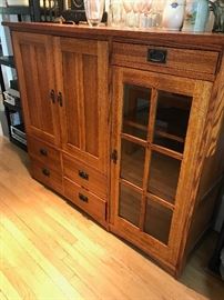 WOODEN MEDIA CABINET