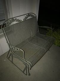 METAL GLIDER BENCH