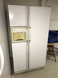 GE REFRIGERATOR