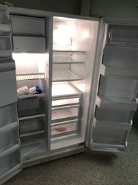 GE REFRIGERATOR
