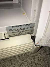 GE REFRIGERATOR