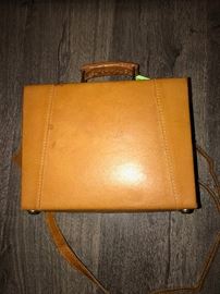 LEATHER MINI TRUNK HANDBAG