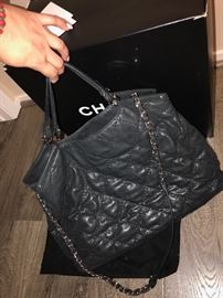 AUTHENTIC CHANEL SPECIAL EDITION SHIMMER LEATHER LARGE TOTE
