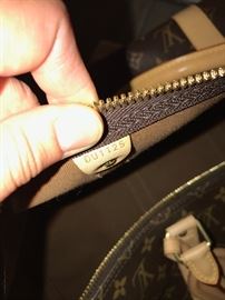 AUTHENTIC LOUIS VUITTON KEEPALL 50-LIKE NEW!