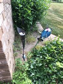 YARD DECORATIONS