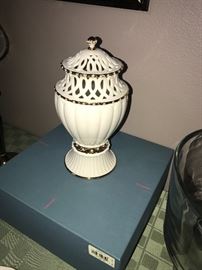 LENOX JAR