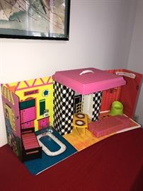 VINTAGE BARBIE HOUSE