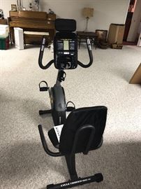 GOLD'S GYM EXERCISE BIKE