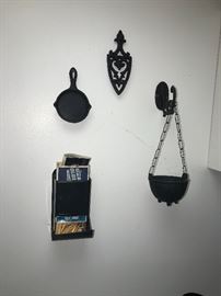 MINI CAST-IRON KITCHEN DECORATIONS