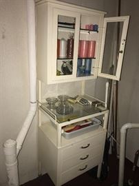 INDUSTRIAL METAL CABINET ON WHEELS! SUPER COOL!
