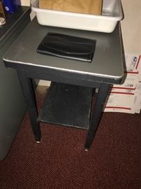 INDUSTRIAL METAL SIDE TABLE