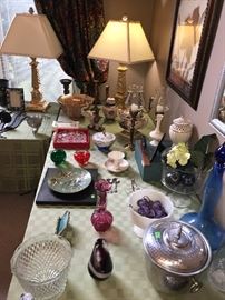 HOME DECORATIONS / VASES / LAMPS