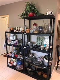 KITCHENWARE / GLASSWARE / BAKEWARE