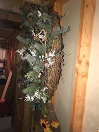 HOLIDAY DECORATIONS