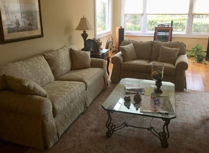 Living room sofas & tables 