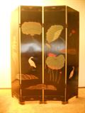 REVERSE SIDE ON ORIENTAL ROOM DIVIDER. NICELY CONTRASTED ON BOTH SIDES.