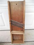 VINTAGE CABBAGE SLICER
