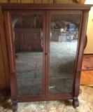 NICE MAHOGANY DISPLAY CABINET, ON WHEELS.