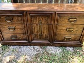 dresser with mirror 