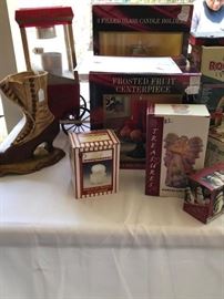 popcorn maker and decorations 