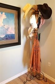VERY PRETTY/ Unique Western wood & iron coat rack