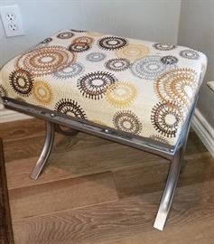 Retro style footstool