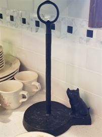 iron PIG paper towel holder