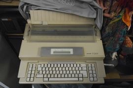 Fantastic condition Olivetti Typewriter with extras.